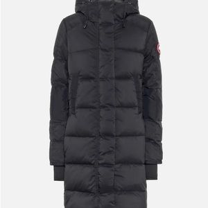Canada Goose Alliston Packable jacket 
Model 5077L
